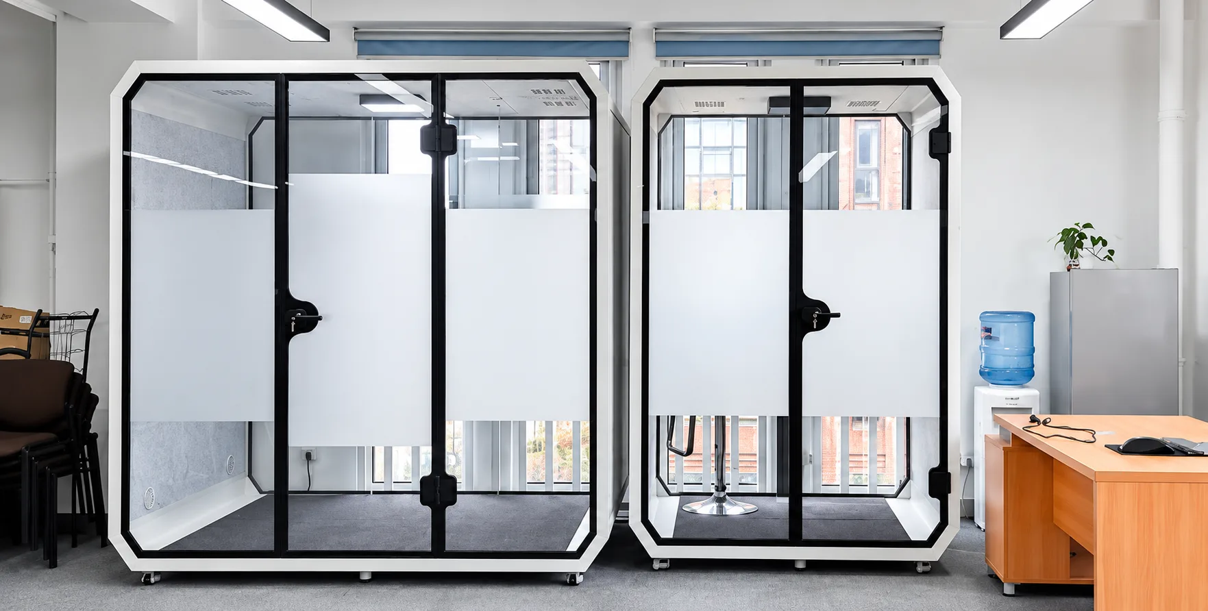 Pods used for live streaming, with a frosted glass band